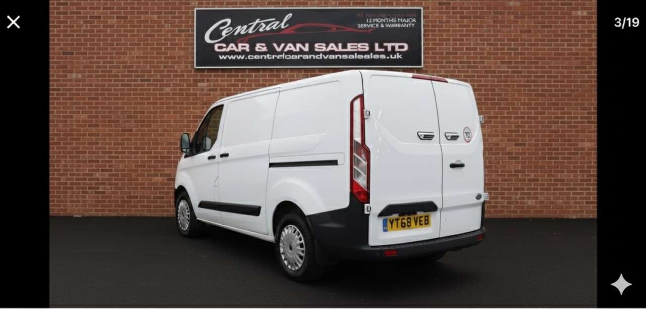 A 2018 FORD TRANSIT CUSTOM 2.0 320 EcoBlue Panel Van 5dr Diesel Manual L1 H1 Euro 6 (105 ps) F & R Par A 2018 FORD TRANSIT CUSTOM 2.0 320 EcoBlue Panel Van 5dr Diesel Manual L1 H1 Euro 6 (105 ps) F & R Par