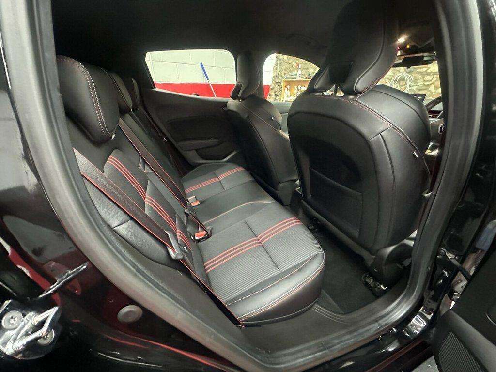 2019 RENAULT CLIO 2019 RENAULT CLIO