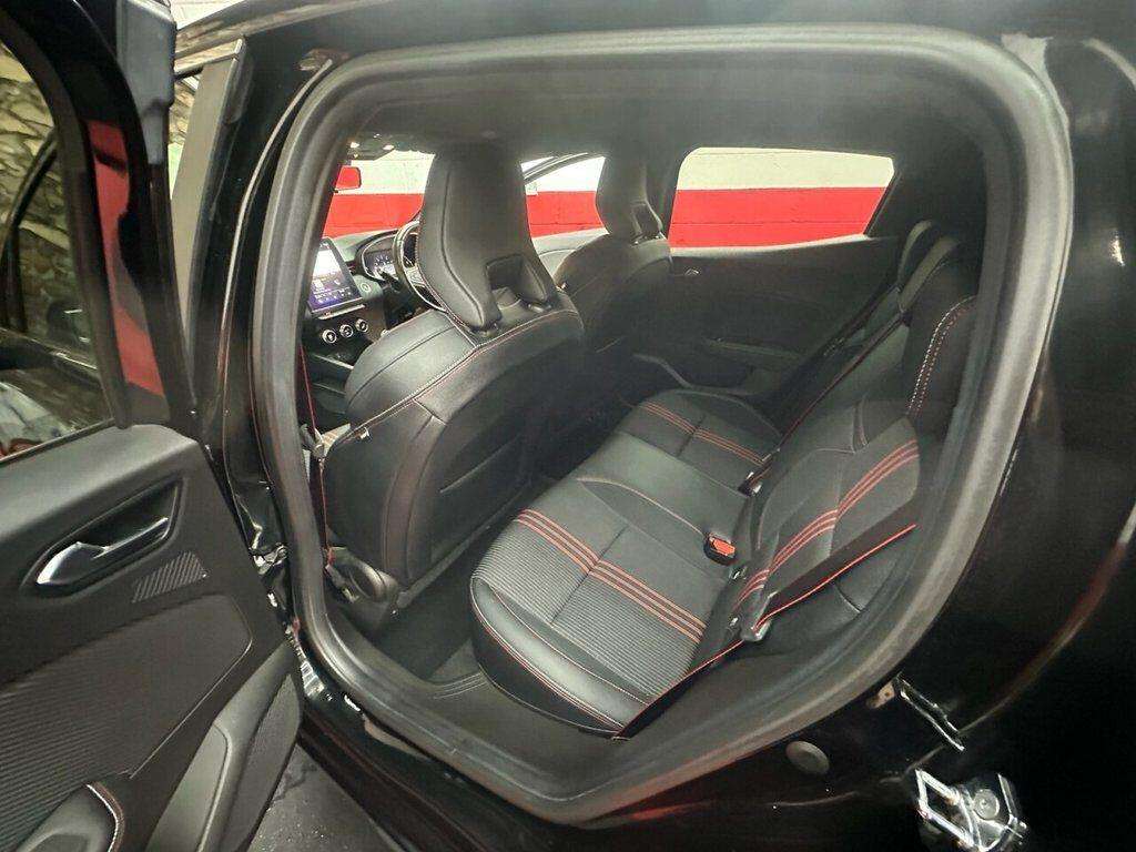 2019 RENAULT CLIO 2019 RENAULT CLIO