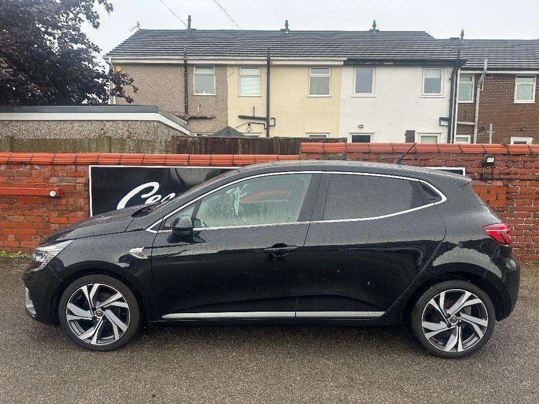 A 2019 RENAULT CLIO 1.0 TCe RS Line Euro 6 (s/s) 5dr FULL MOT, SERVICE, 3MONTH WARRANTY A 2019 RENAULT CLIO 1.0 TCe RS Line Euro 6 (s/s) 5dr FULL MOT, SERVICE, 3MONTH WARRANTY