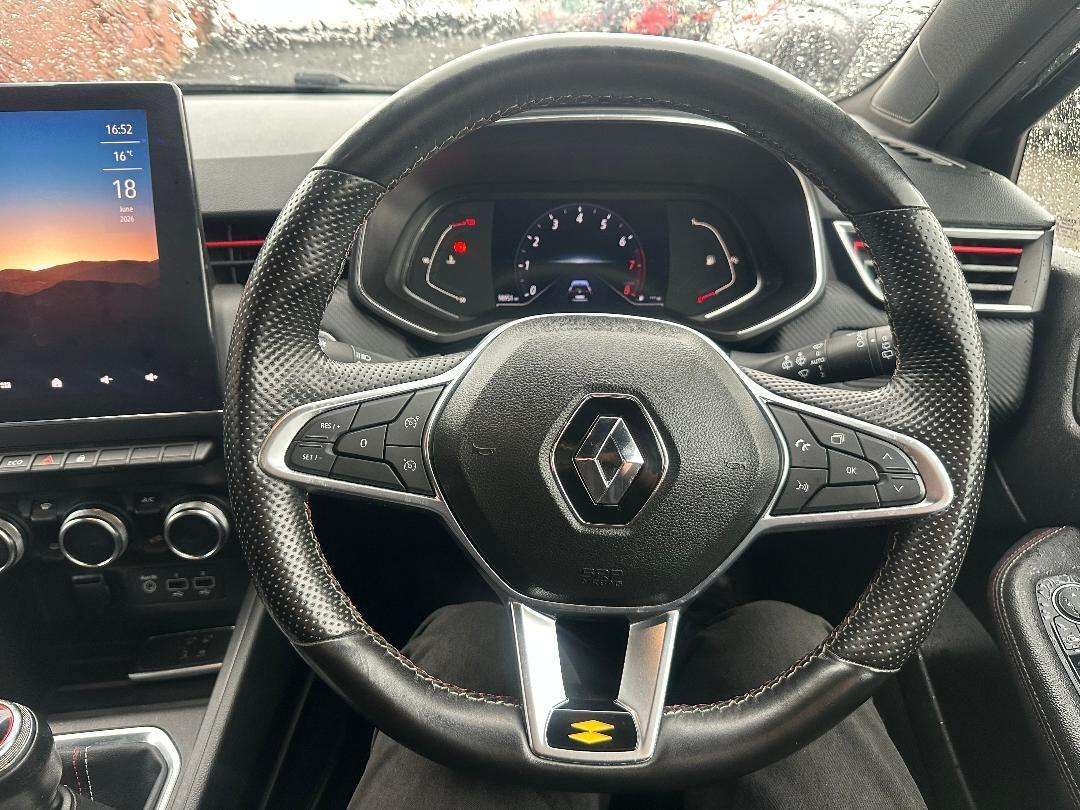 2019 RENAULT CLIO 2019 RENAULT CLIO