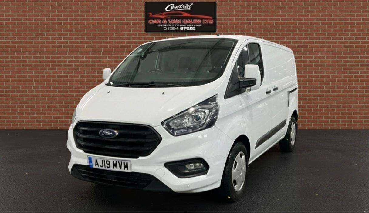 A 2019 FORD TRANSIT CUSTOM 2.0 340 EcoBlue Trend Panel Van 5dr Diesel Manual L1 H1 Euro 6 (130 ps) A 2019 FORD TRANSIT CUSTOM 2.0 340 EcoBlue Trend Panel Van 5dr Diesel Manual L1 H1 Euro 6 (130 ps)