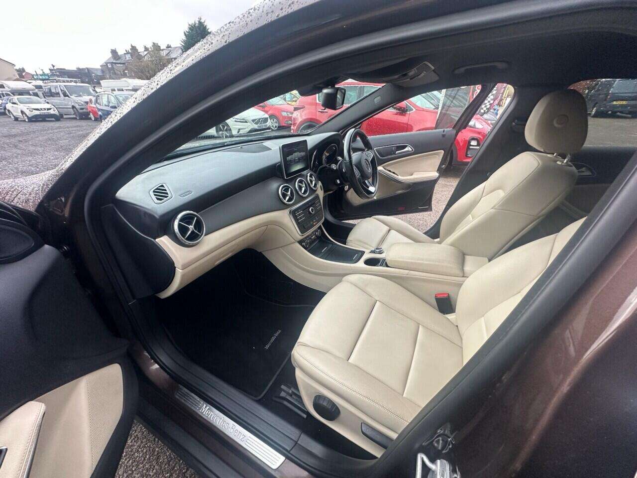 2015 MERCEDES-BENZ GLA 2015 MERCEDES-BENZ GLA