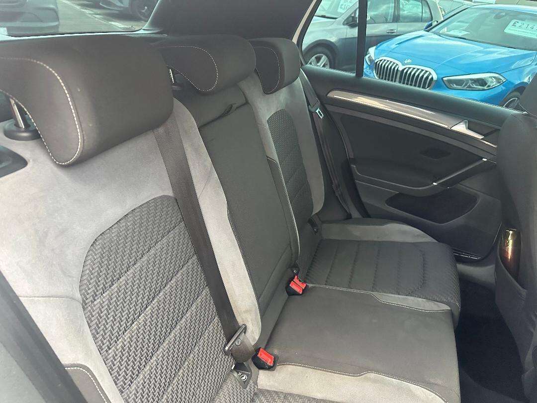 2017 VOLKSWAGEN GOLF 2017 VOLKSWAGEN GOLF