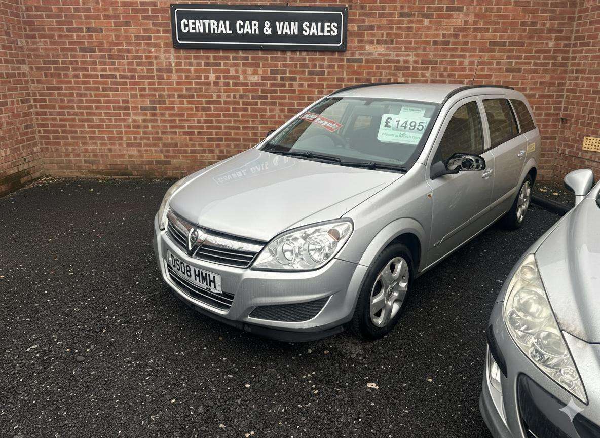 A 2008 VAUXHALL ASTRA 1.6i 16v Club Estate 5dr Petrol Manual (158 g/km, 113 bhp) A 2008 VAUXHALL ASTRA 1.6i 16v Club Estate 5dr Petrol Manual (158 g/km, 113 bhp)