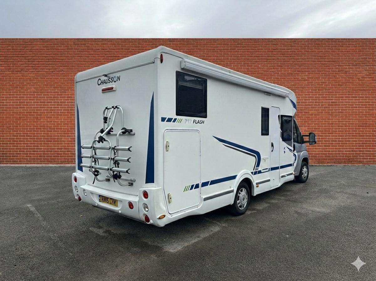 A 2015 CHAUSSON FLASH 717 4 Berth End Bedroom A 2015 CHAUSSON FLASH 717 4 Berth End Bedroom