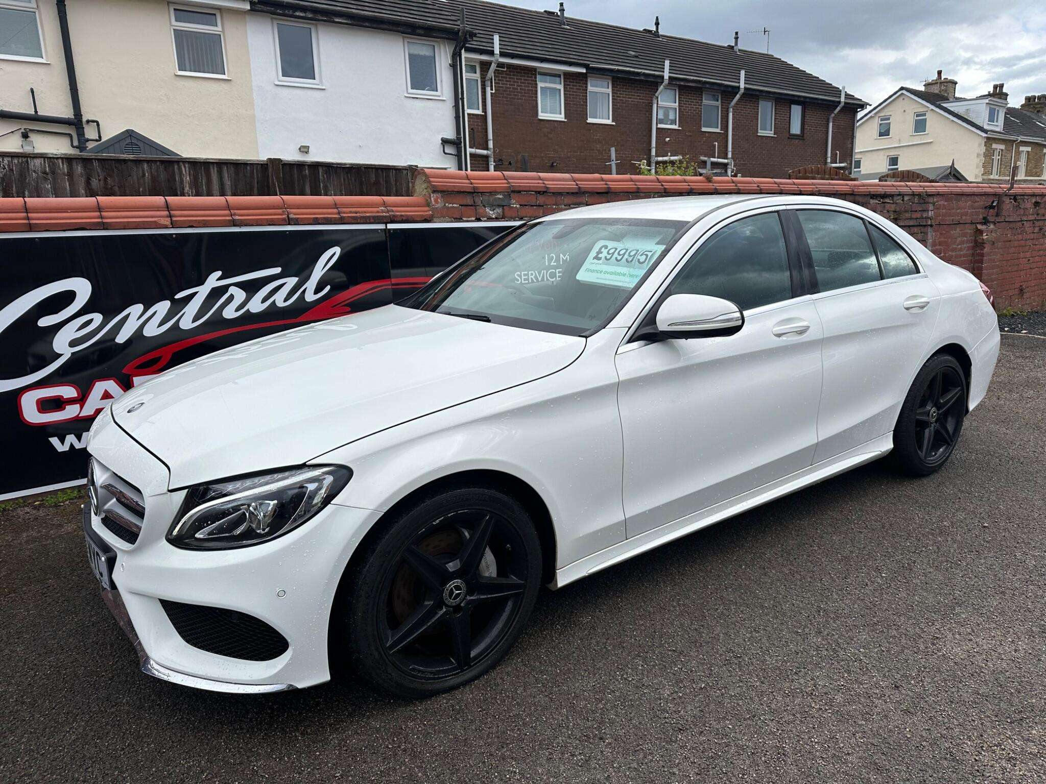 A 2014 MERCEDES-BENZ C CLASS 2.1 C220 BlueTEC AMG Line Saloon 4dr Diesel G-Tronic+ Euro 6 (s/s) (170 ps) A 2014 MERCEDES-BENZ C CLASS 2.1 C220 BlueTEC AMG Line Saloon 4dr Diesel G-Tronic+ Euro 6 (s/s) (170 ps)