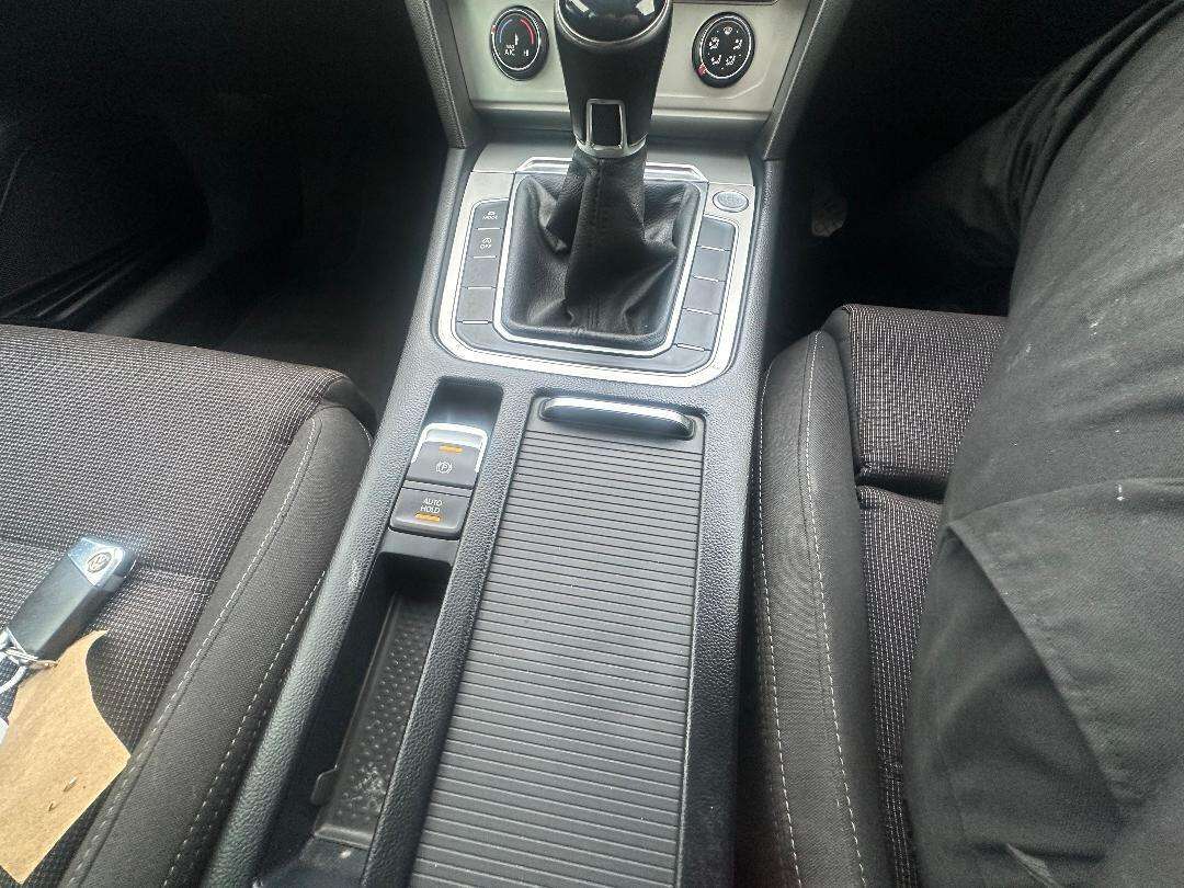 2015 VOLKSWAGEN PASSAT 2015 VOLKSWAGEN PASSAT