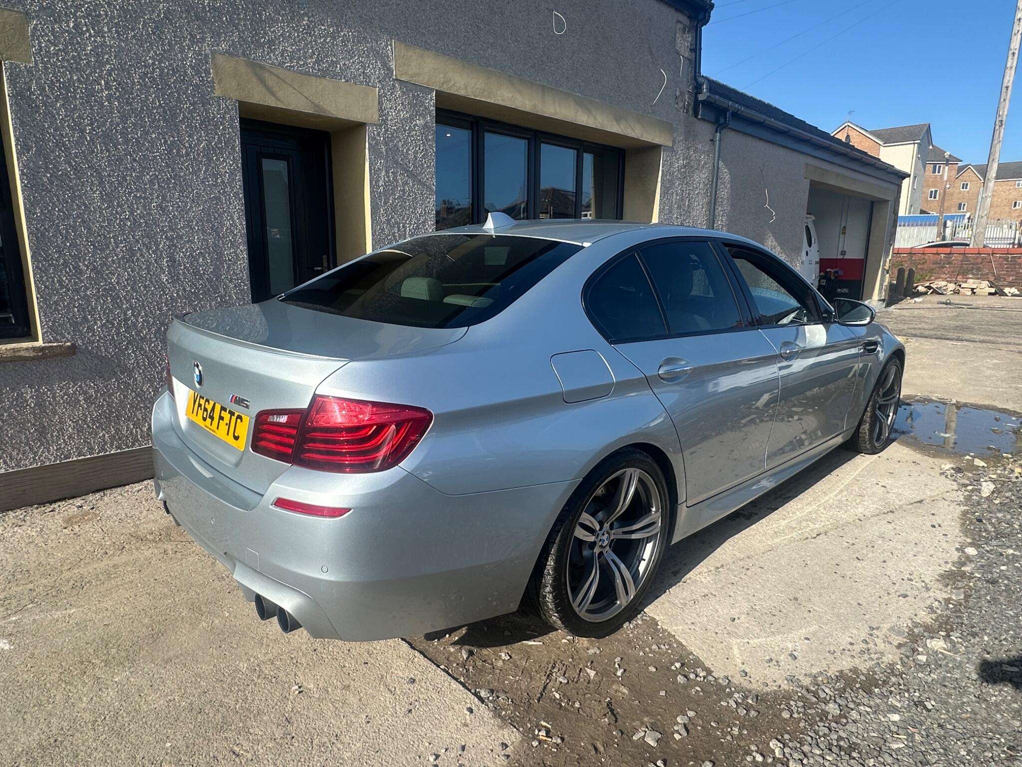 2014 BMW M5 2014 BMW M5