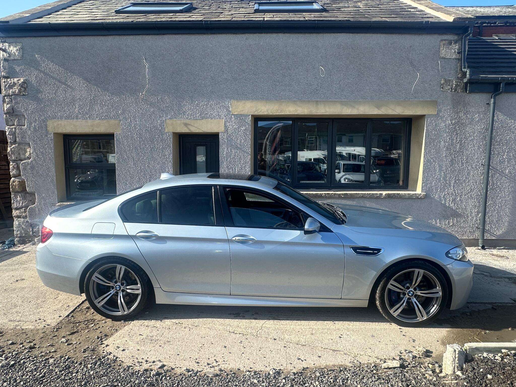 2014 BMW M5 2014 BMW M5