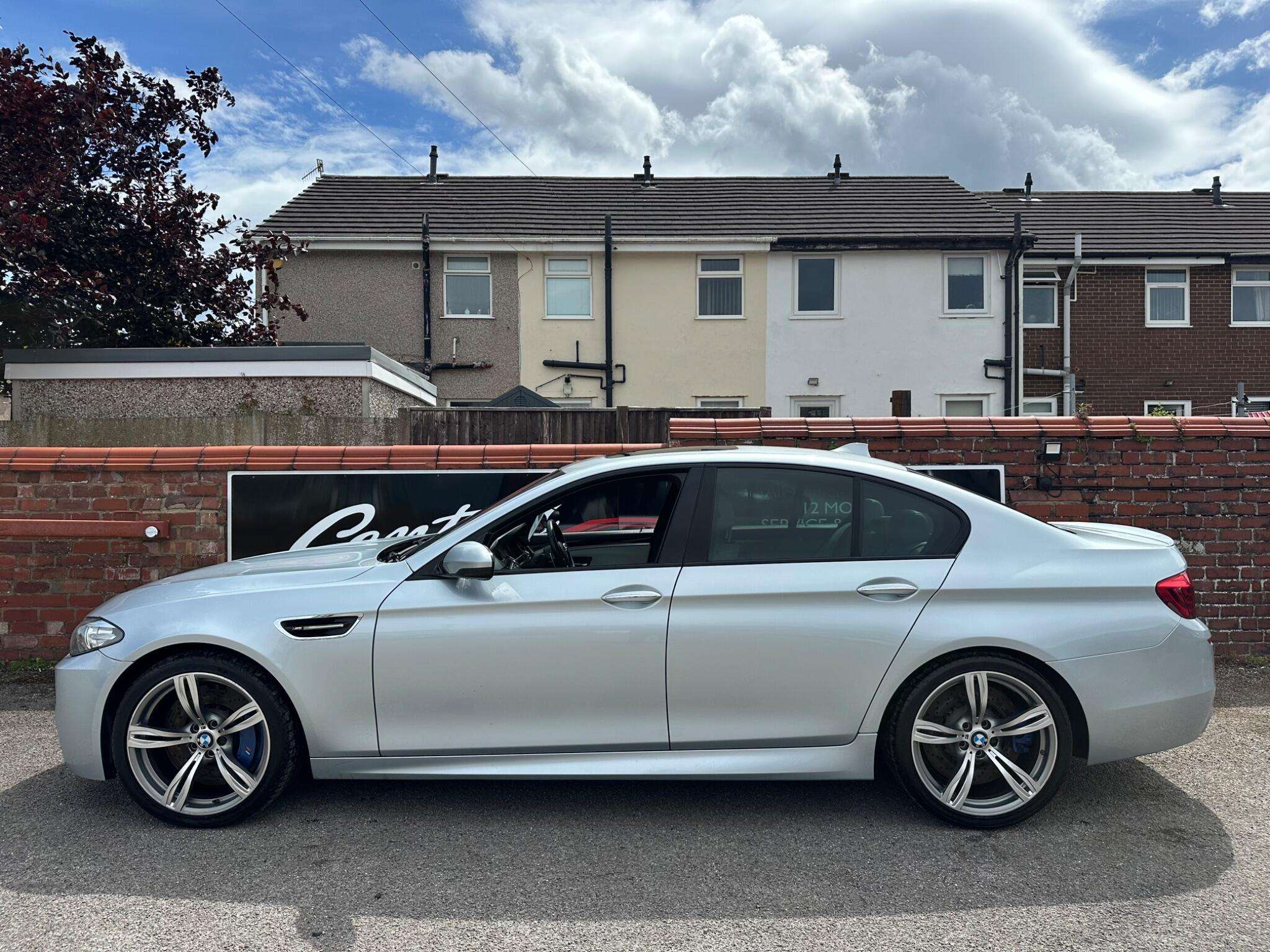 2014 BMW M5 2014 BMW M5