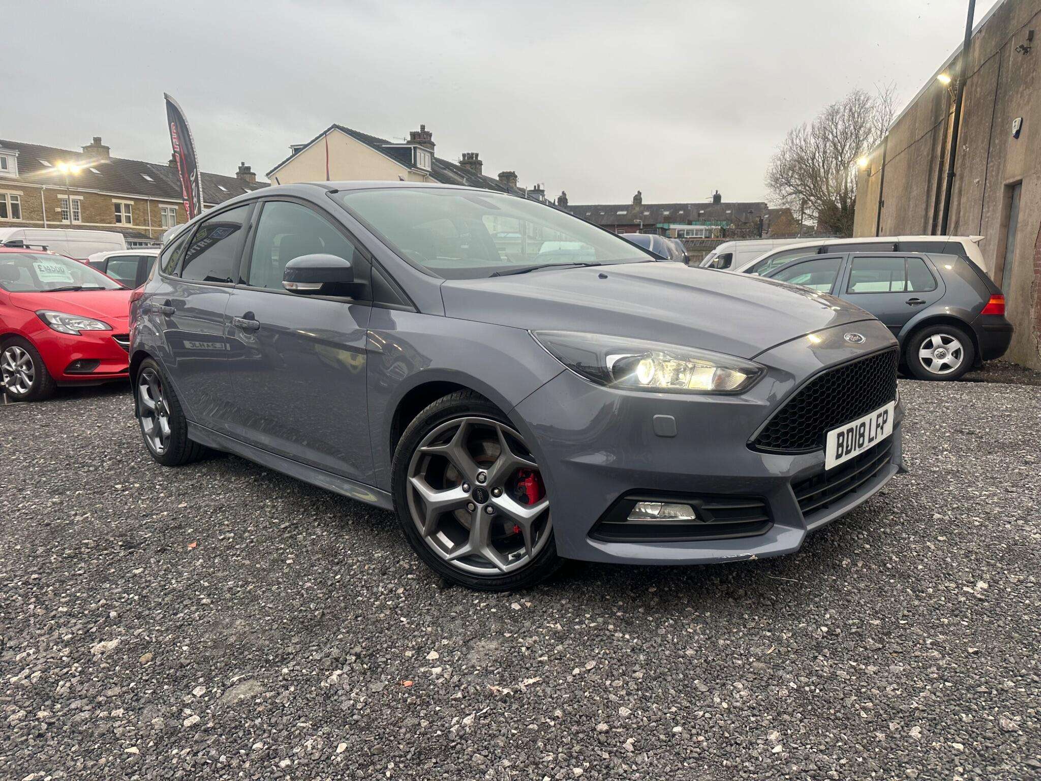 A 2018 FORD FOCUS 2.0 TDCi ST-3 Hatchback 5dr Diesel Powershift Euro 6 (s/s) (185 ps) A 2018 FORD FOCUS 2.0 TDCi ST-3 Hatchback 5dr Diesel Powershift Euro 6 (s/s) (185 ps)