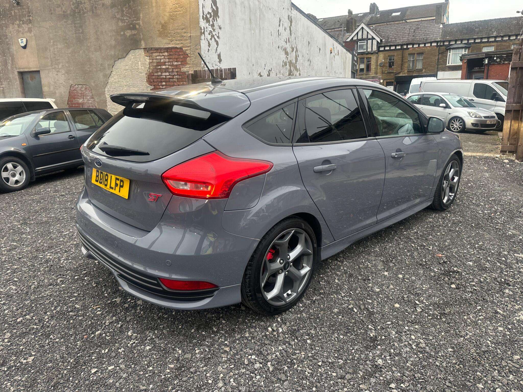 A 2018 FORD FOCUS 2.0 TDCi ST-3 Hatchback 5dr Diesel Powershift Euro 6 (s/s) (185 ps) A 2018 FORD FOCUS 2.0 TDCi ST-3 Hatchback 5dr Diesel Powershift Euro 6 (s/s) (185 ps)