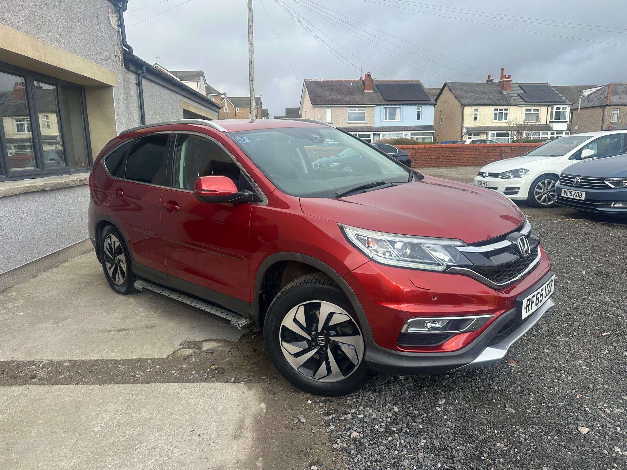 A 2015 HONDA CR-V 1.6 i-DTEC SR SUV 5dr Diesel Auto 4WD Euro 6 (160 ps) A 2015 HONDA CR-V 1.6 i-DTEC SR SUV 5dr Diesel Auto 4WD Euro 6 (160 ps)