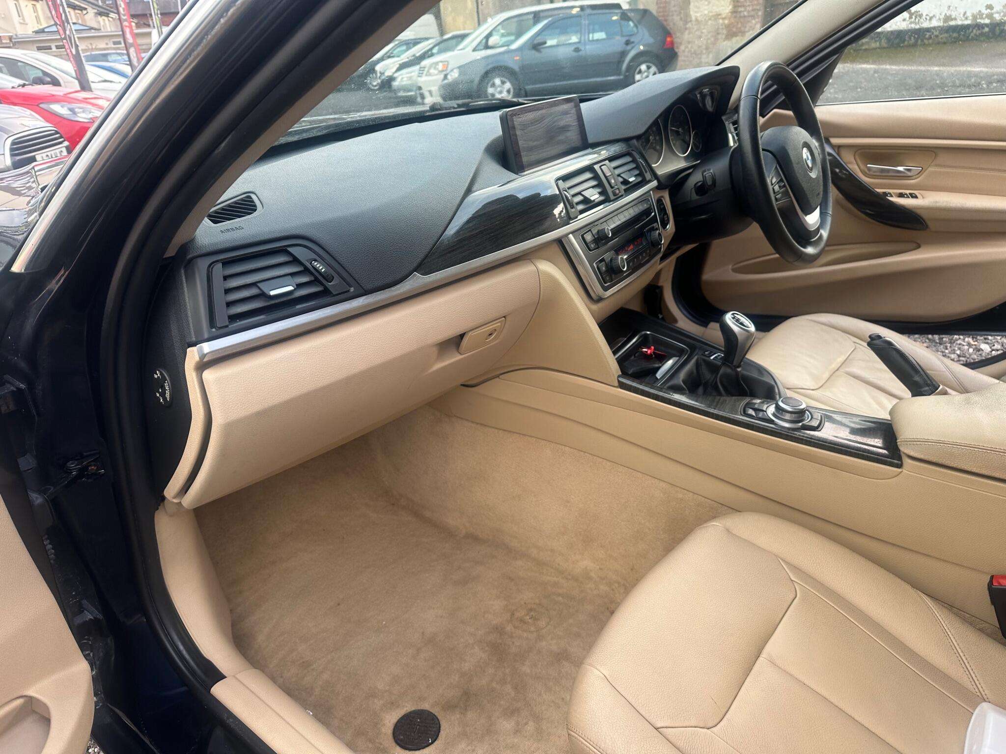 2012 BMW 3 SERIES 2012 BMW 3 SERIES