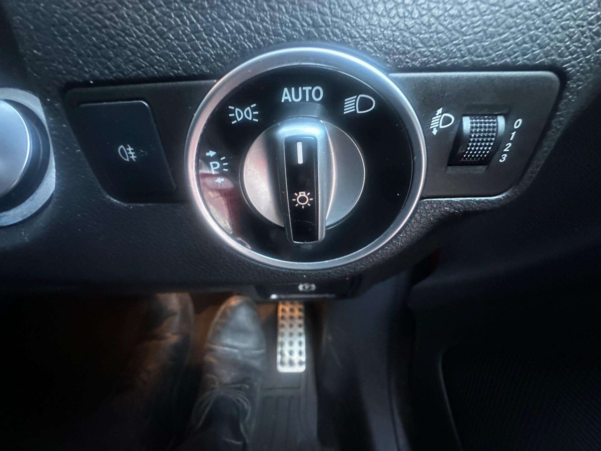 2018 MERCEDES-BENZ A CLASS 2018 MERCEDES-BENZ A CLASS