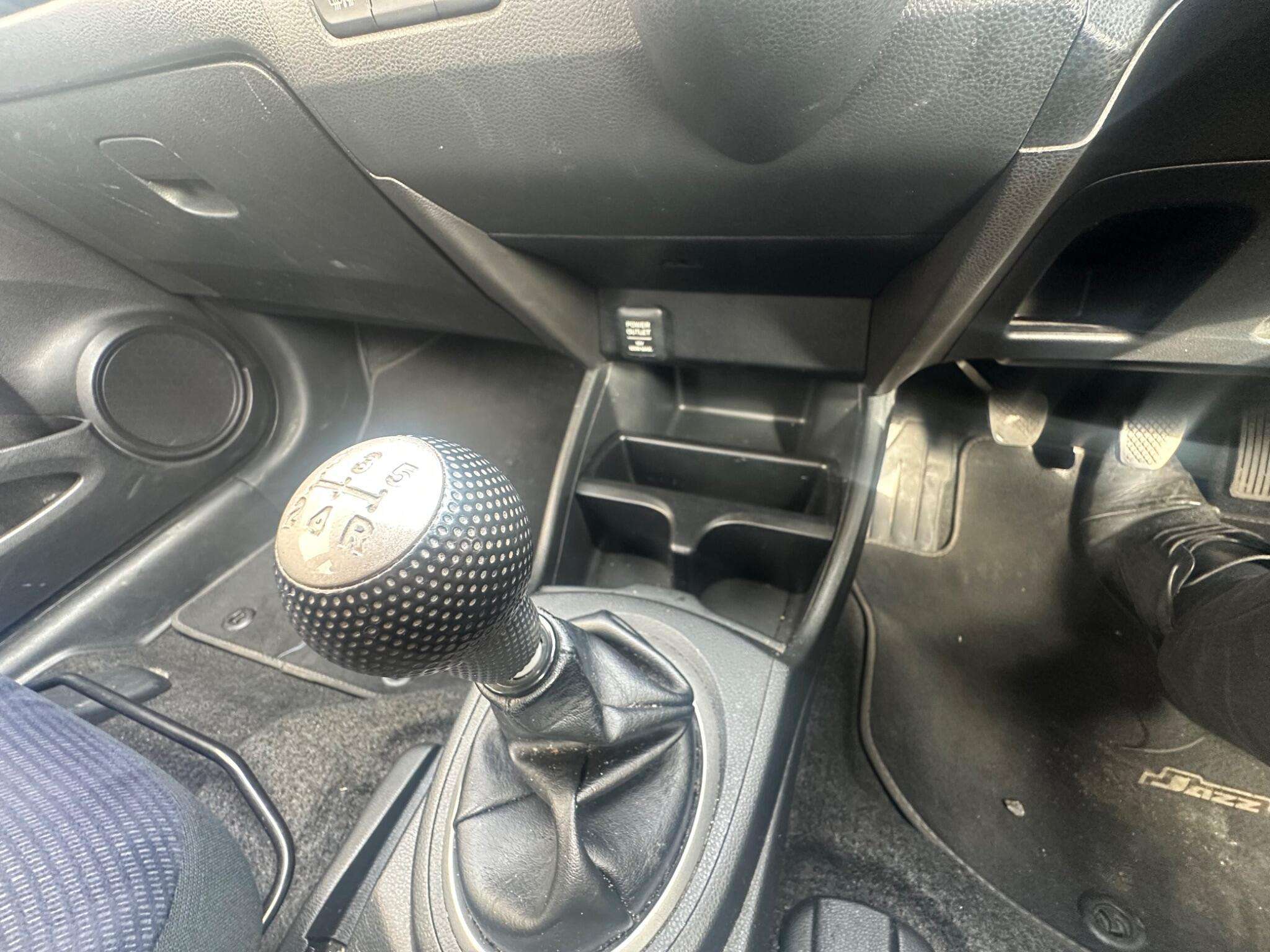 2015 HONDA JAZZ 2015 HONDA JAZZ