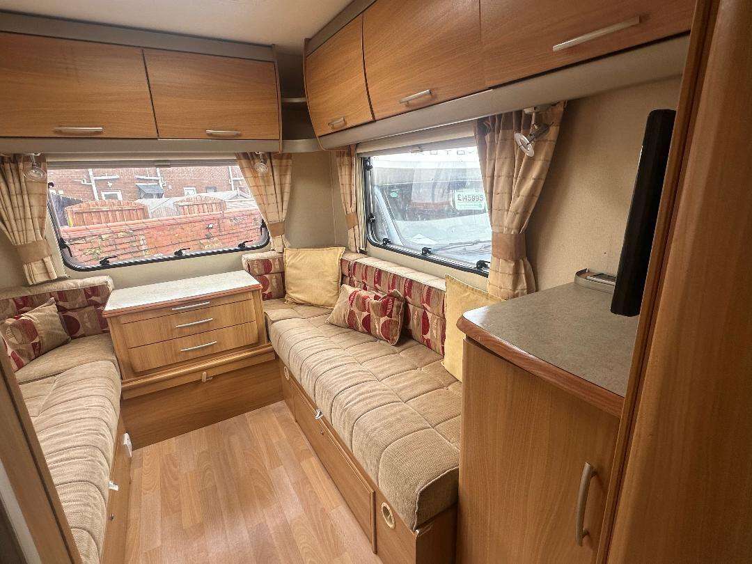 A 2008 SWIFT LIFESTYLE 630 Lifestyle 630L 6 Berth A 2008 SWIFT LIFESTYLE 630 Lifestyle 630L 6 Berth