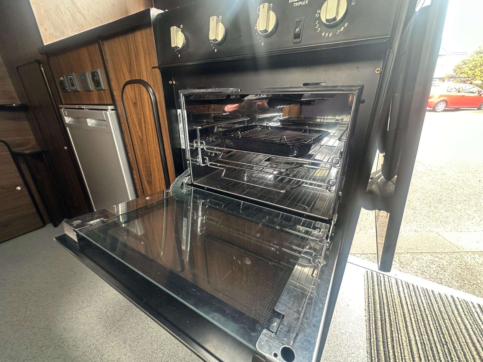 2015 AVA LEISURE STATESMAN 2015 AVA LEISURE STATESMAN