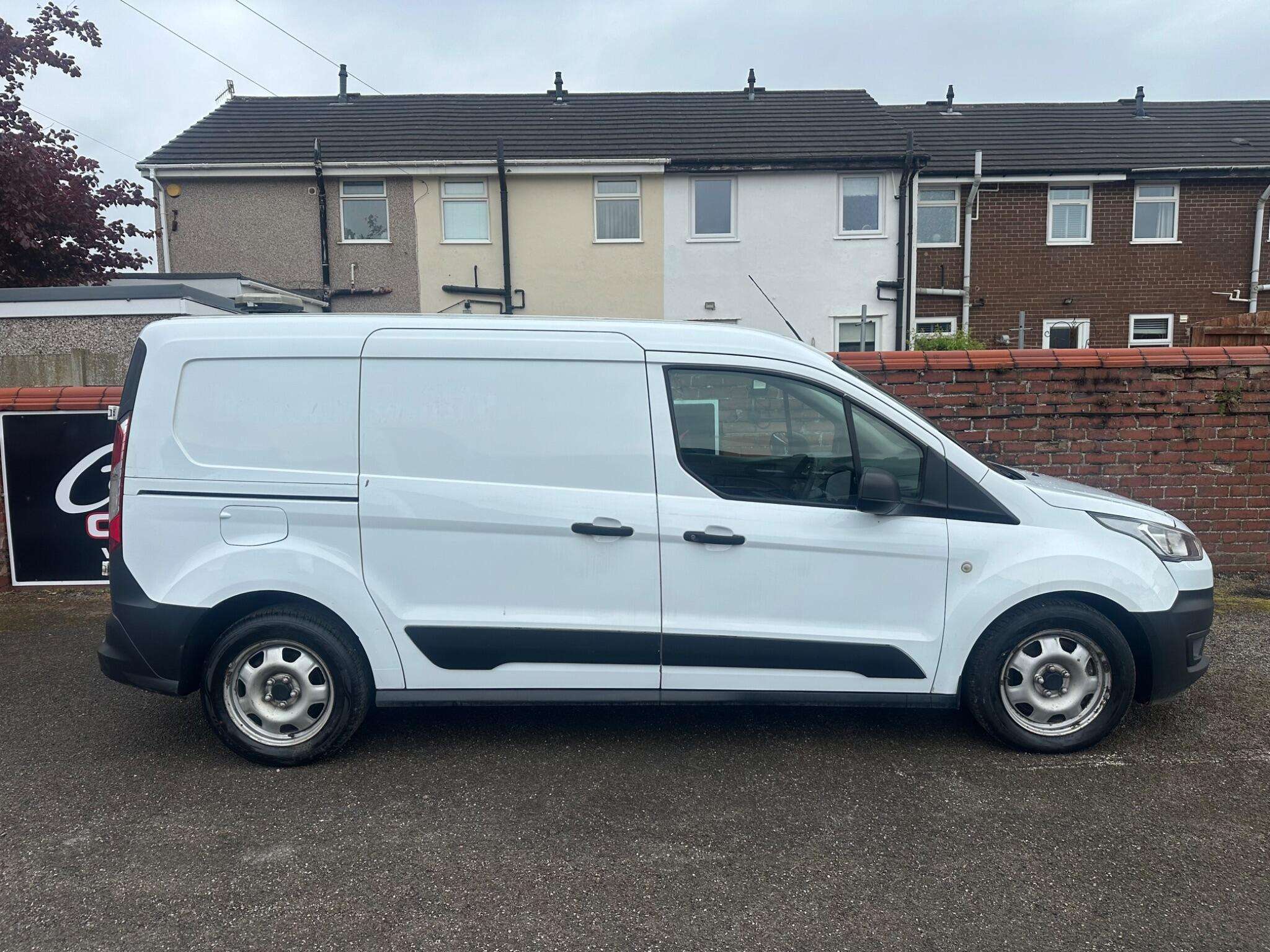 A 2019 FORD TRANSIT CONNECT 1.5 230 EcoBlue Leader Crew Van Double Cab 6dr Diesel Manual L2 Euro 6 (s/s A 2019 FORD TRANSIT CONNECT 1.5 230 EcoBlue Leader Crew Van Double Cab 6dr Diesel Manual L2 Euro 6 (s/s