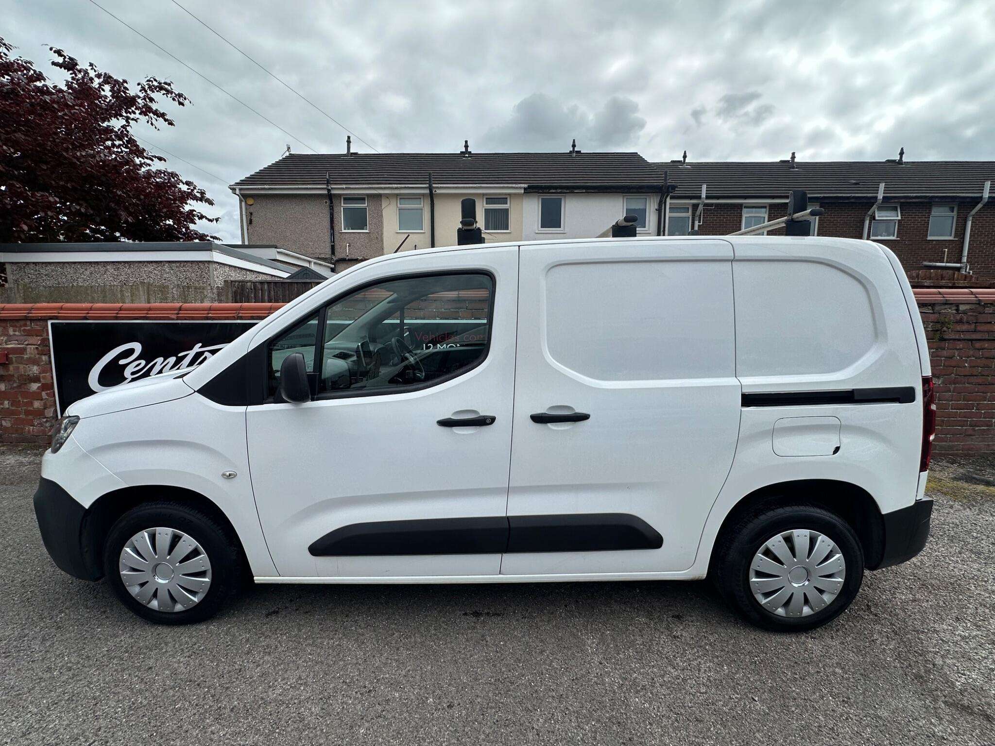 A 2020 CITROEN BERLINGO 1.5 BlueHDi 650 Enterprise M Panel Van 5dr Diesel Manual SWB Euro 6 (s/s) ( A 2020 CITROEN BERLINGO 1.5 BlueHDi 650 Enterprise M Panel Van 5dr Diesel Manual SWB Euro 6 (s/s) (