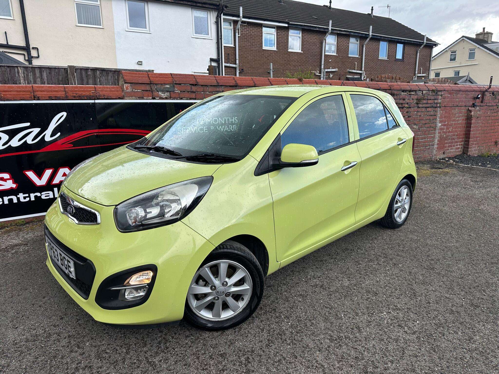 A 2013 KIA PICANTO 1.0 2 Hatchback 5dr Petrol Manual Euro 5 (68 bhp) A 2013 KIA PICANTO 1.0 2 Hatchback 5dr Petrol Manual Euro 5 (68 bhp)