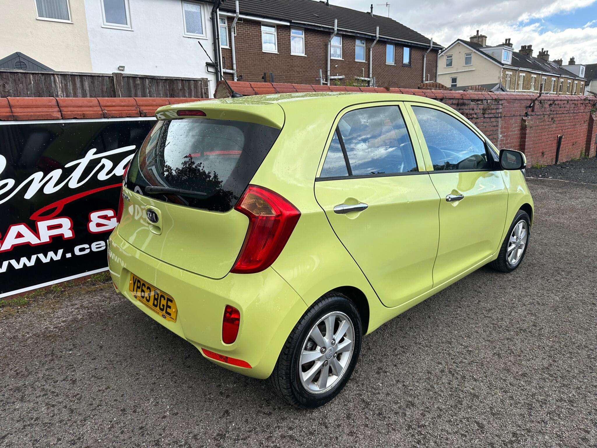 A 2013 KIA PICANTO 1.0 2 Hatchback 5dr Petrol Manual Euro 5 (68 bhp) A 2013 KIA PICANTO 1.0 2 Hatchback 5dr Petrol Manual Euro 5 (68 bhp)