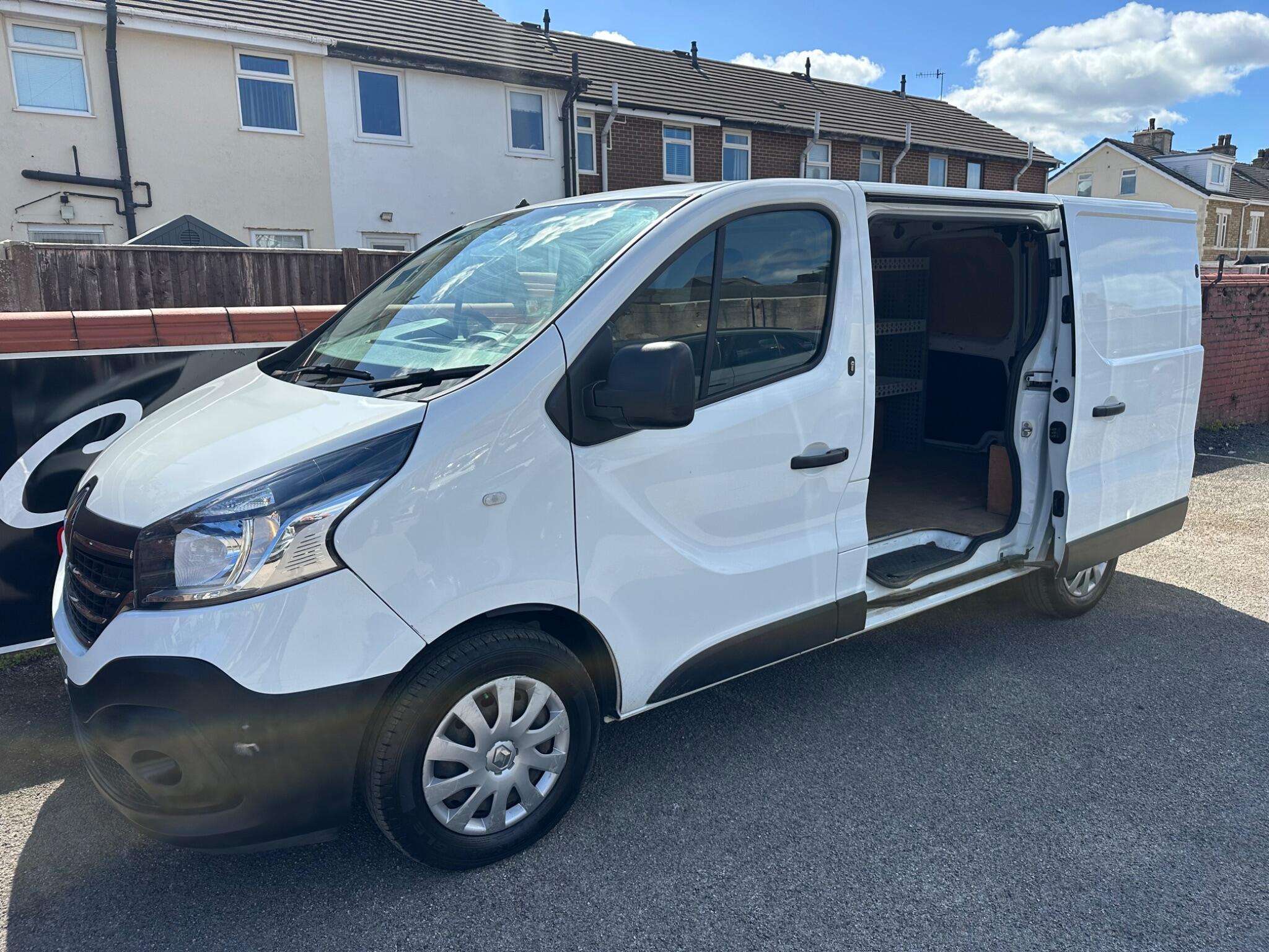 2021 RENAULT TRAFIC 2021 RENAULT TRAFIC