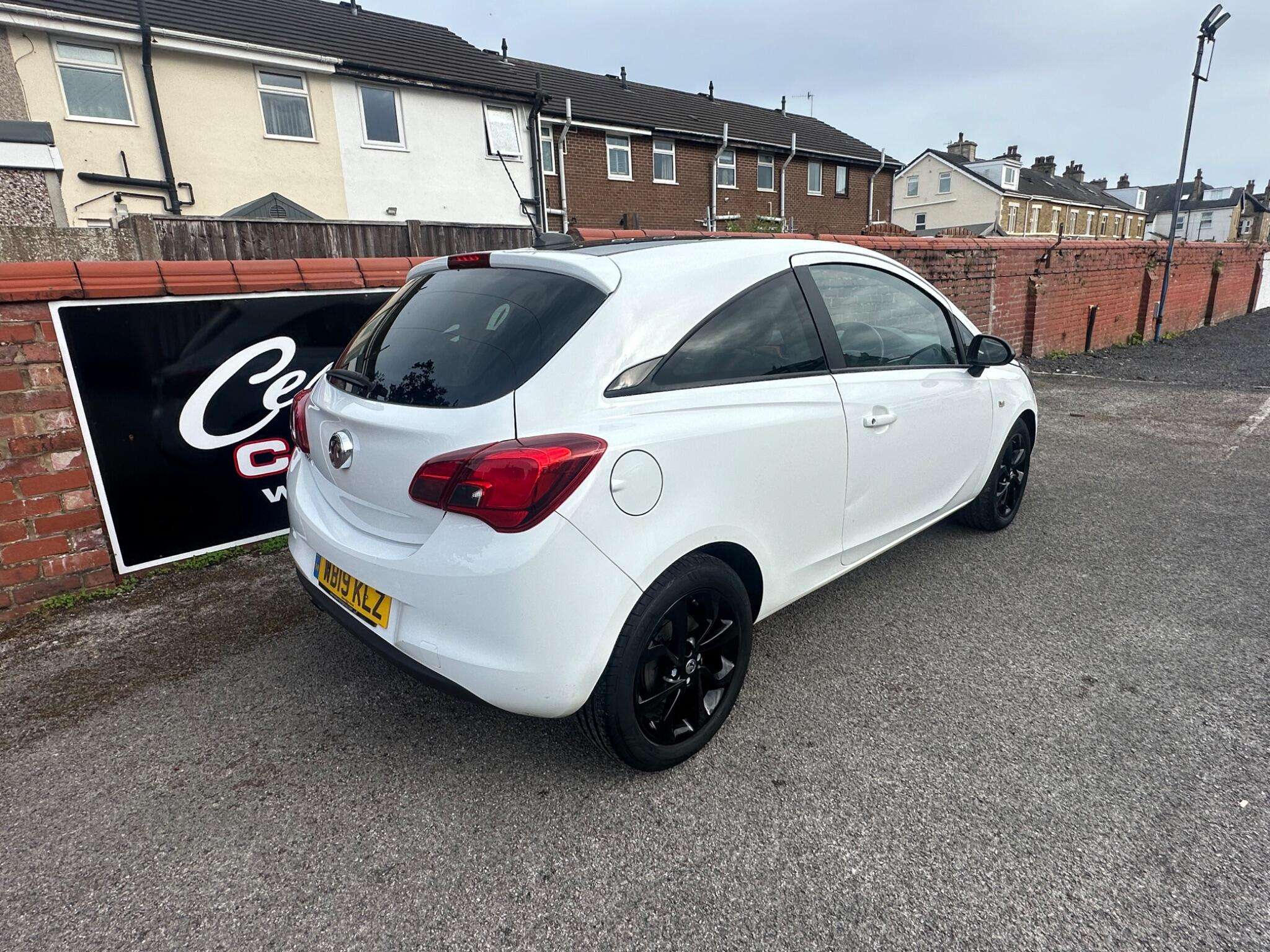 A 2019 VAUXHALL CORSA 1.4i ecoTEC Griffin Hatchback 3dr Petrol Manual Euro 6 (75 ps) A 2019 VAUXHALL CORSA 1.4i ecoTEC Griffin Hatchback 3dr Petrol Manual Euro 6 (75 ps)
