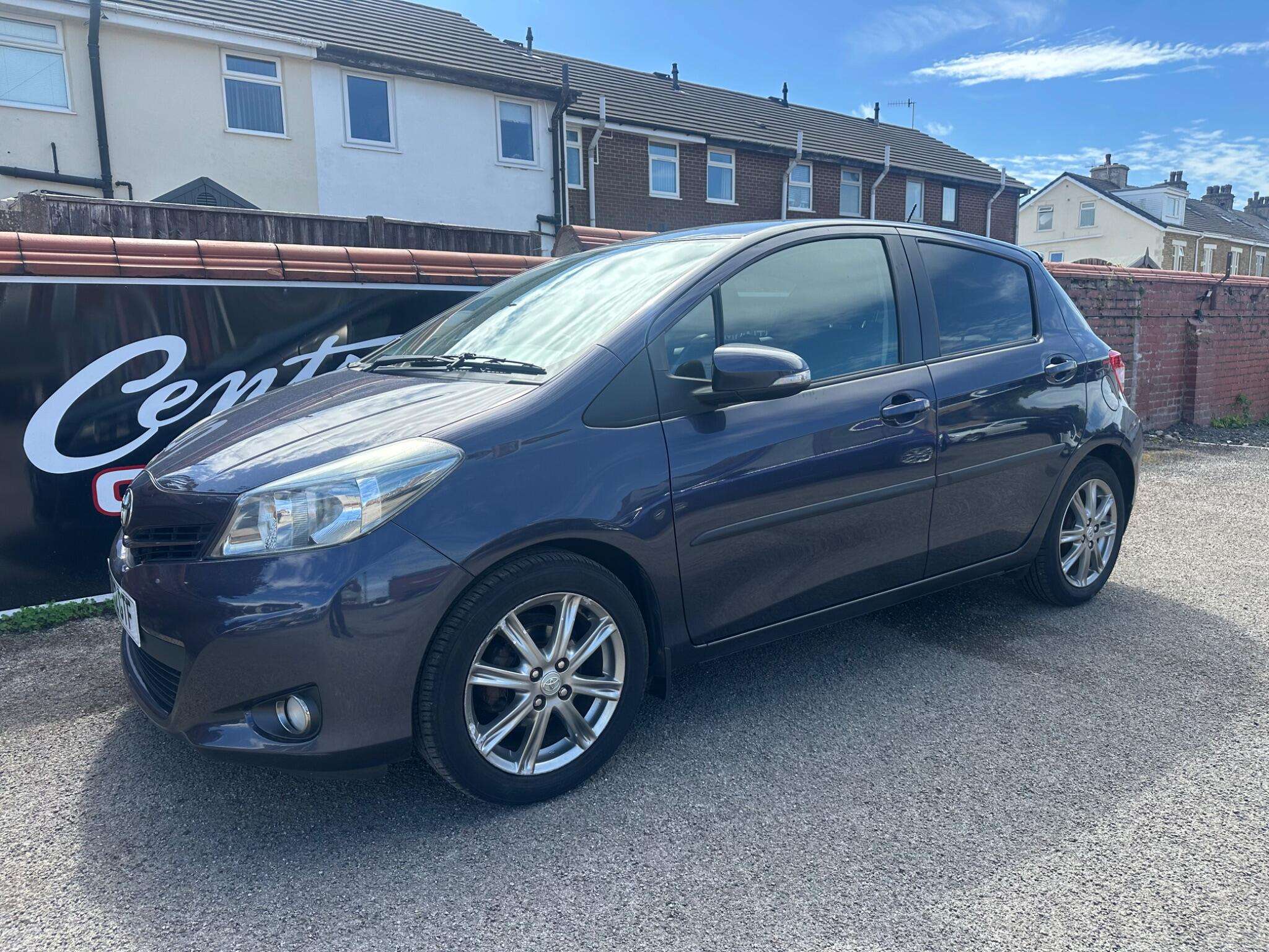 2012 TOYOTA YARIS 2012 TOYOTA YARIS