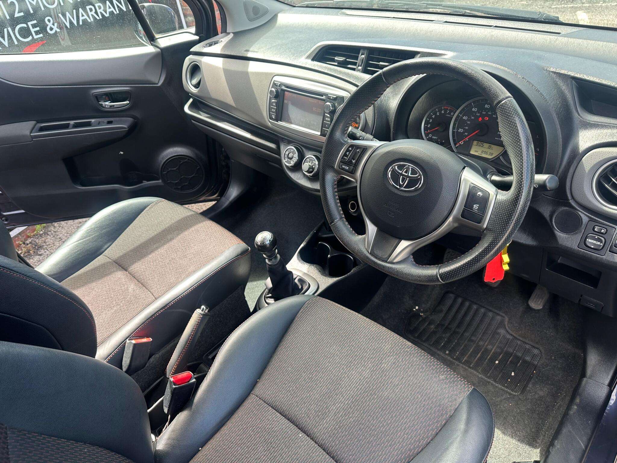 2012 TOYOTA YARIS 2012 TOYOTA YARIS