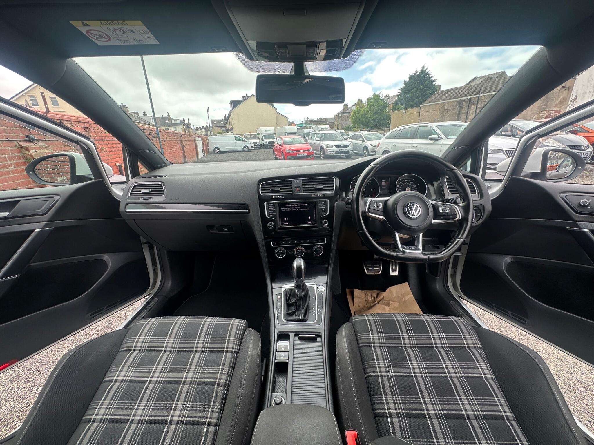 A 2016 VOLKSWAGEN GOLF 2.0 TDI BlueMotion Tech GTD Hatchback 5dr Diesel DSG Euro 6 (s/s) (184 ps) A 2016 VOLKSWAGEN GOLF 2.0 TDI BlueMotion Tech GTD Hatchback 5dr Diesel DSG Euro 6 (s/s) (184 ps)