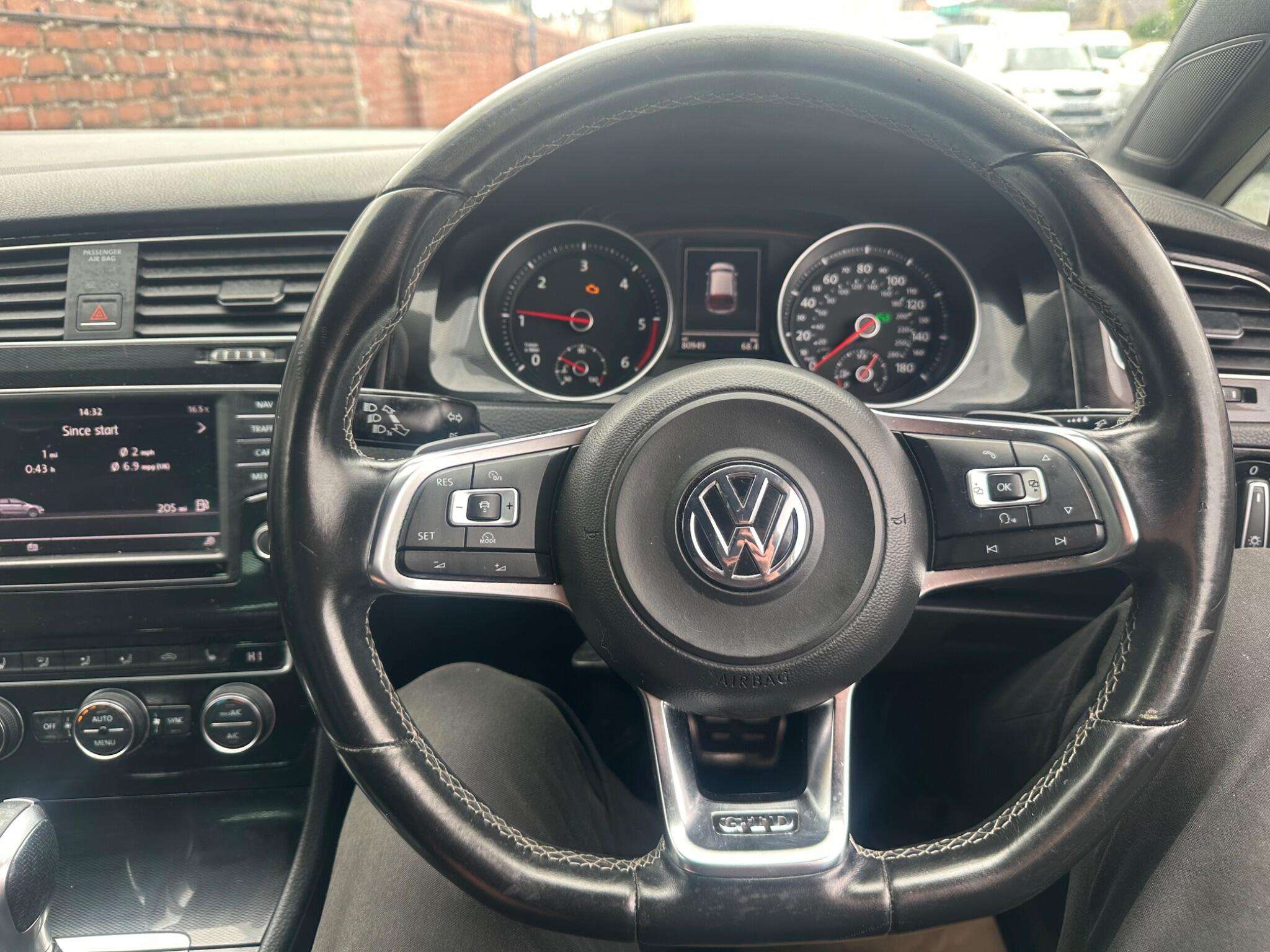 2016 VOLKSWAGEN GOLF 2016 VOLKSWAGEN GOLF