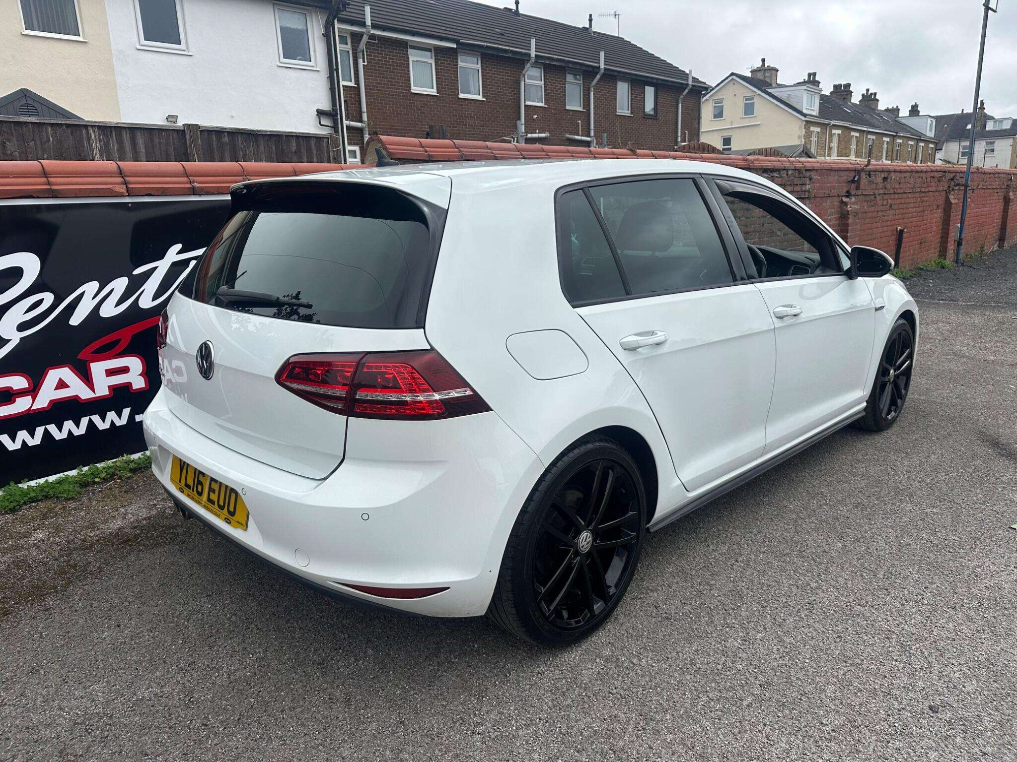 2016 VOLKSWAGEN GOLF 2016 VOLKSWAGEN GOLF