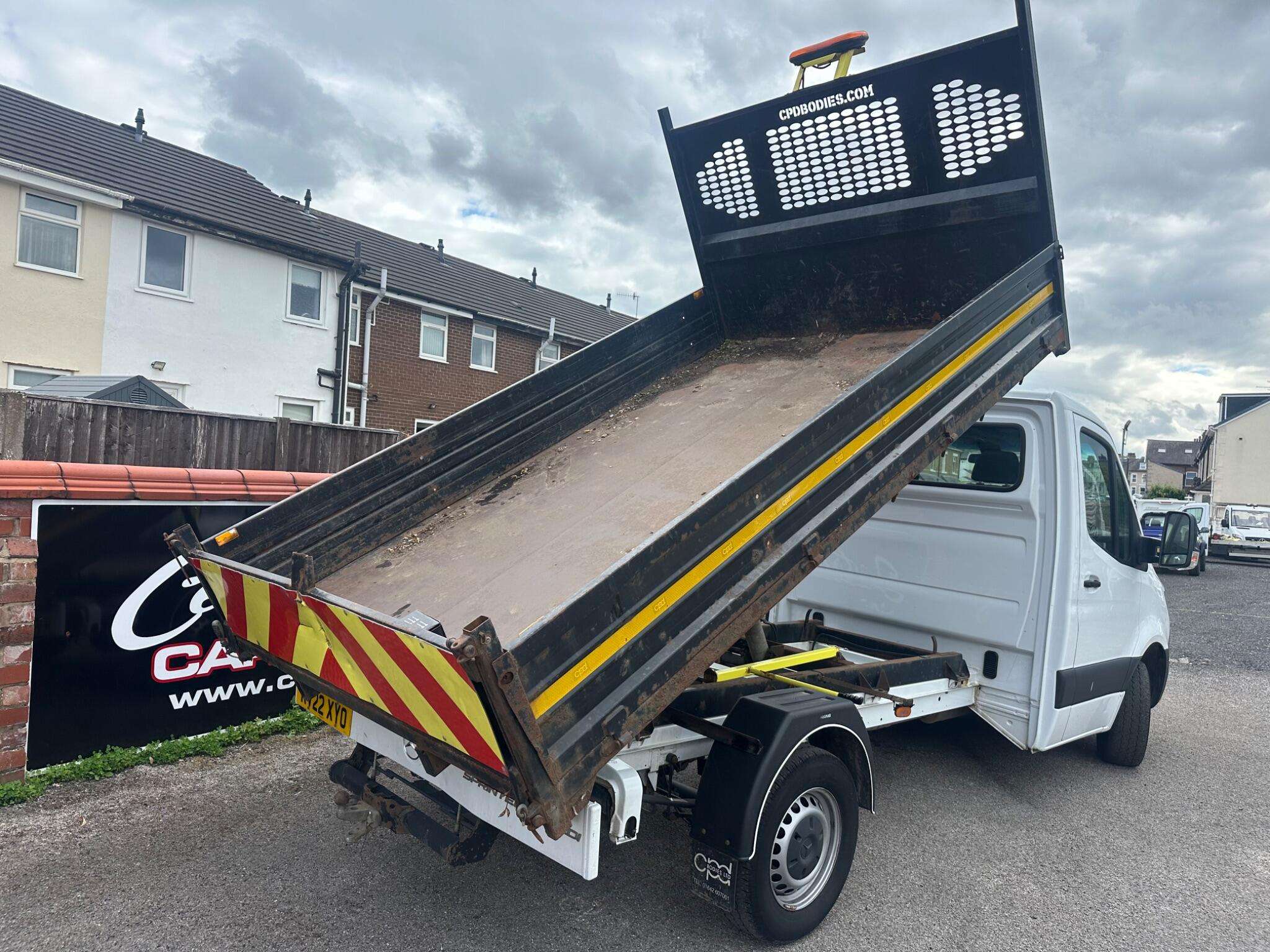 A 2022 MERCEDES-BENZ SPRINTER 2.1 314 CDI Ready To Work 1Way Tipper 2dr Diesel Manual L2 Euro 6 (143 ps) A 2022 MERCEDES-BENZ SPRINTER 2.1 314 CDI Ready To Work 1Way Tipper 2dr Diesel Manual L2 Euro 6 (143 ps)