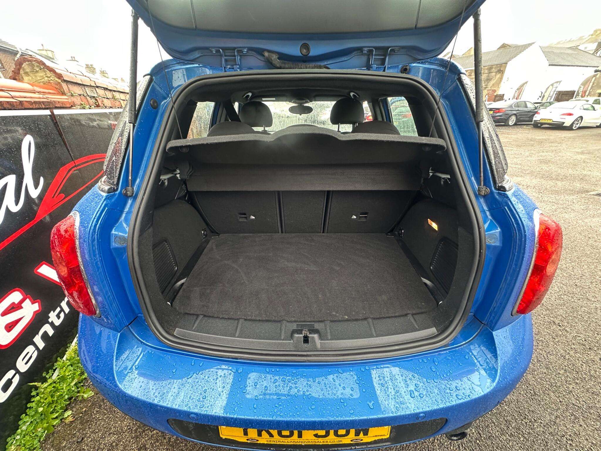 2011 MINI COUNTRYMAN 2011 MINI COUNTRYMAN