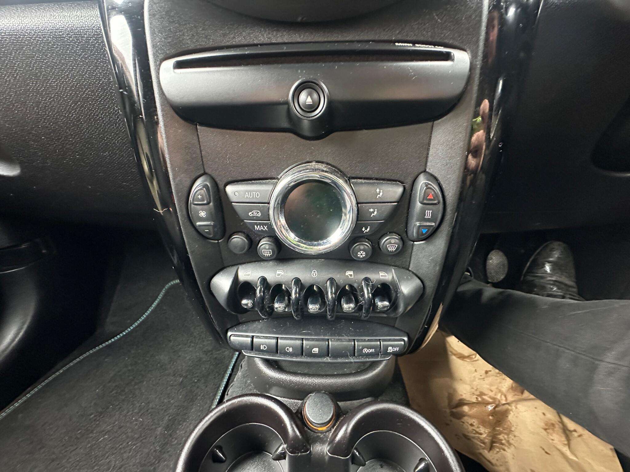 2011 MINI COUNTRYMAN 2011 MINI COUNTRYMAN