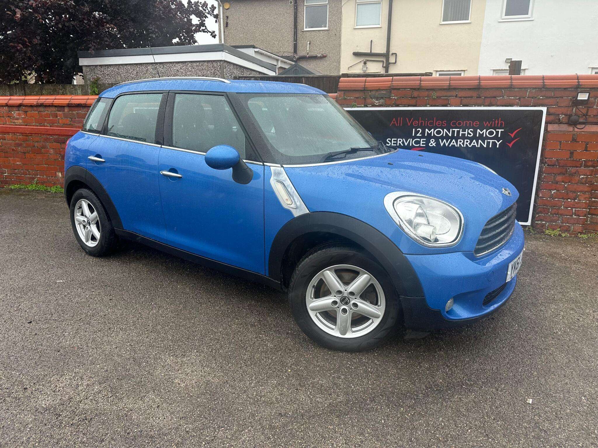 2011 MINI COUNTRYMAN 2011 MINI COUNTRYMAN