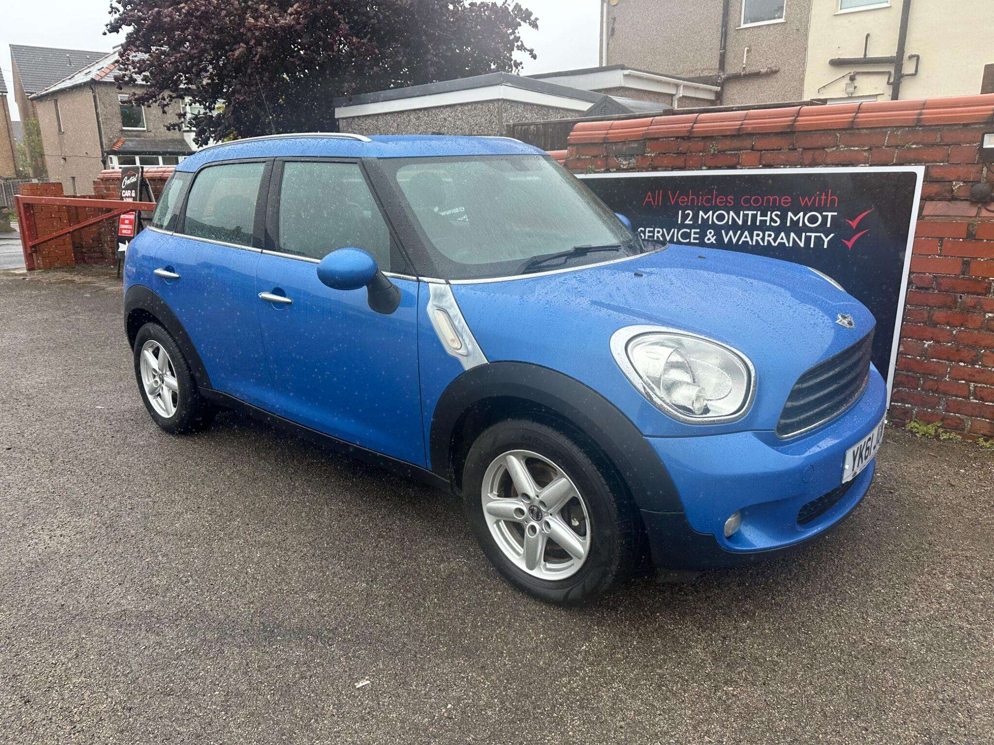 2011 MINI COUNTRYMAN 2011 MINI COUNTRYMAN