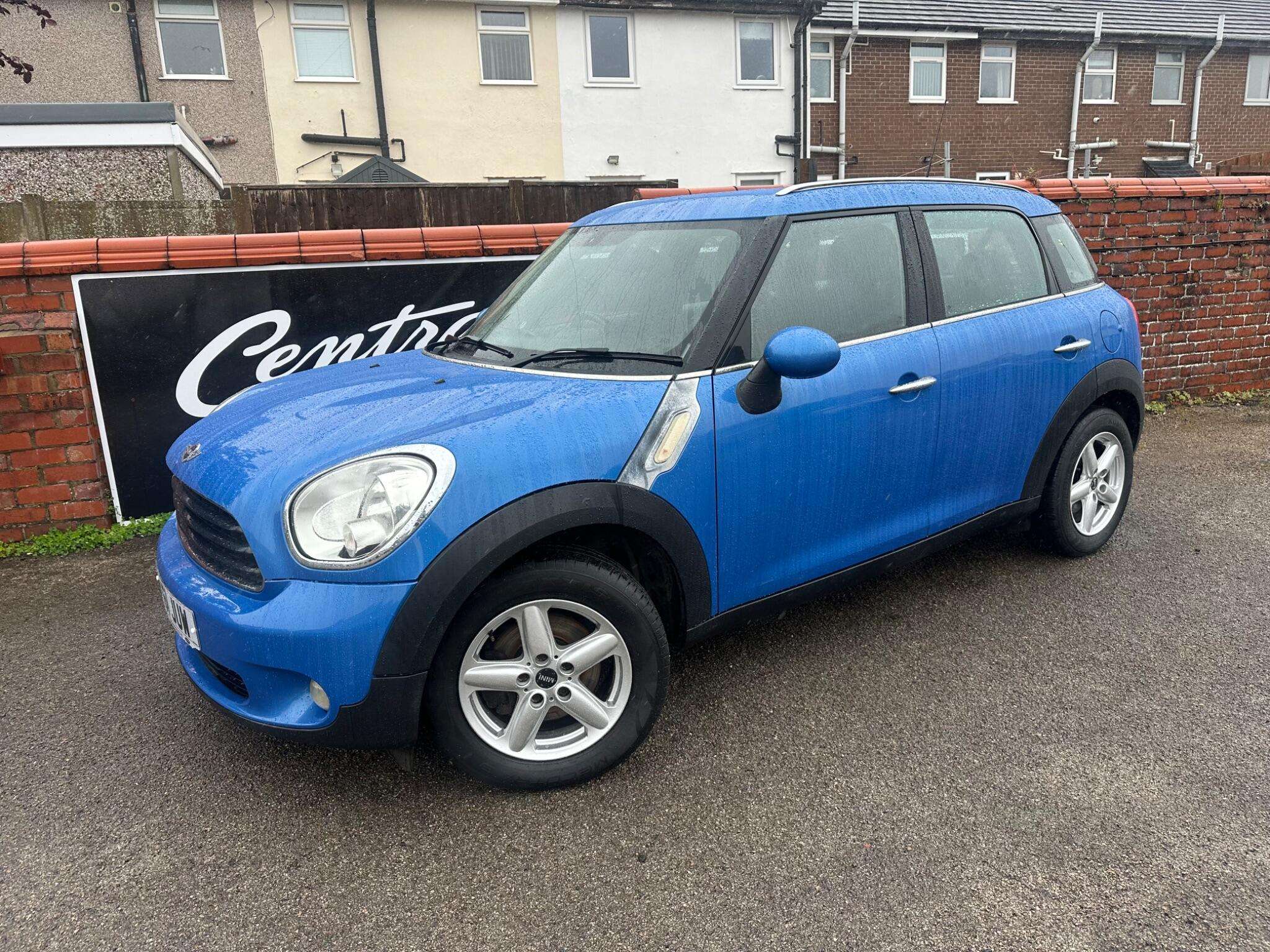 2011 MINI COUNTRYMAN 2011 MINI COUNTRYMAN