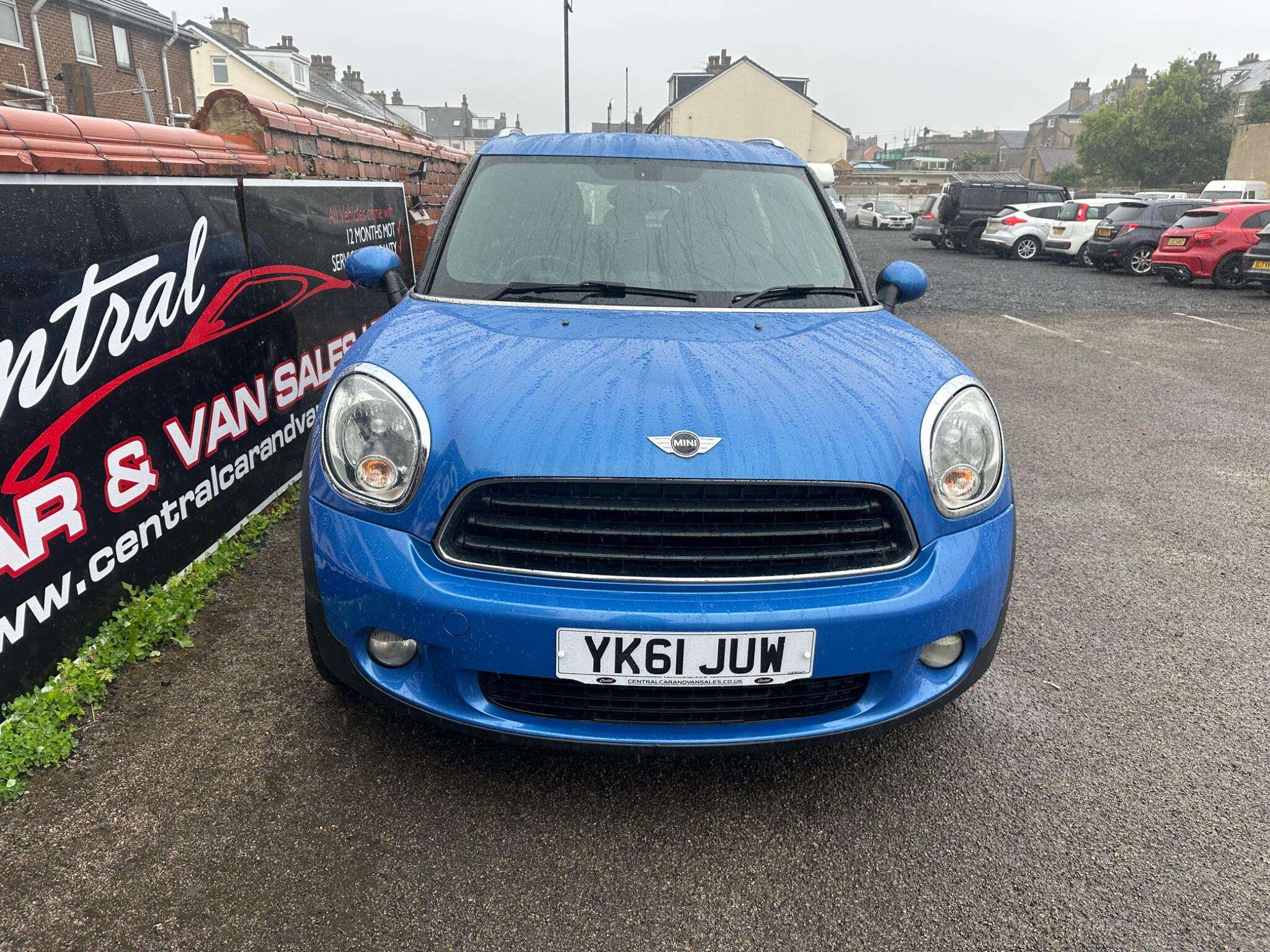 2011 MINI COUNTRYMAN 2011 MINI COUNTRYMAN