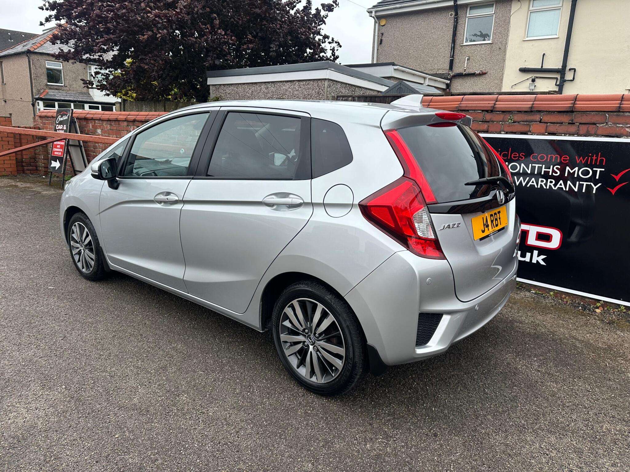 2016 HONDA JAZZ 2016 HONDA JAZZ