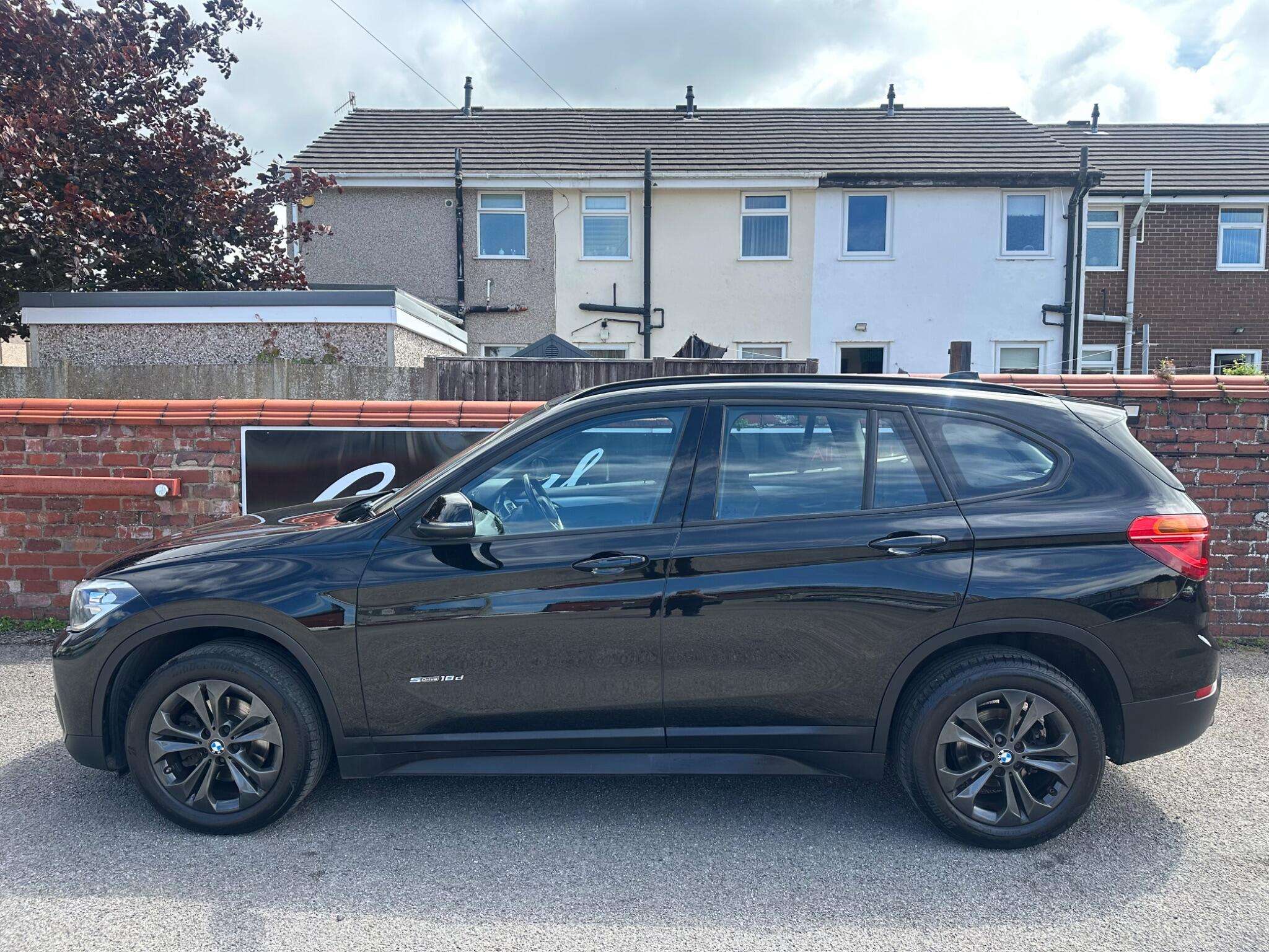 A 2016 BMW X1 2.0 18d SE SUV 5dr Diesel Manual sDrive Euro 6 (s/s) (150 ps) A 2016 BMW X1 2.0 18d SE SUV 5dr Diesel Manual sDrive Euro 6 (s/s) (150 ps)