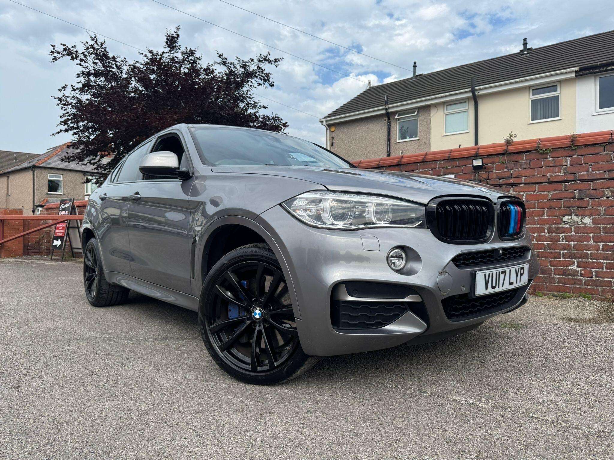 A 2017 BMW X6 3.0 M50d SUV 5dr Diesel Auto xDrive Euro 6 (s/s) (381 ps) A 2017 BMW X6 3.0 M50d SUV 5dr Diesel Auto xDrive Euro 6 (s/s) (381 ps)