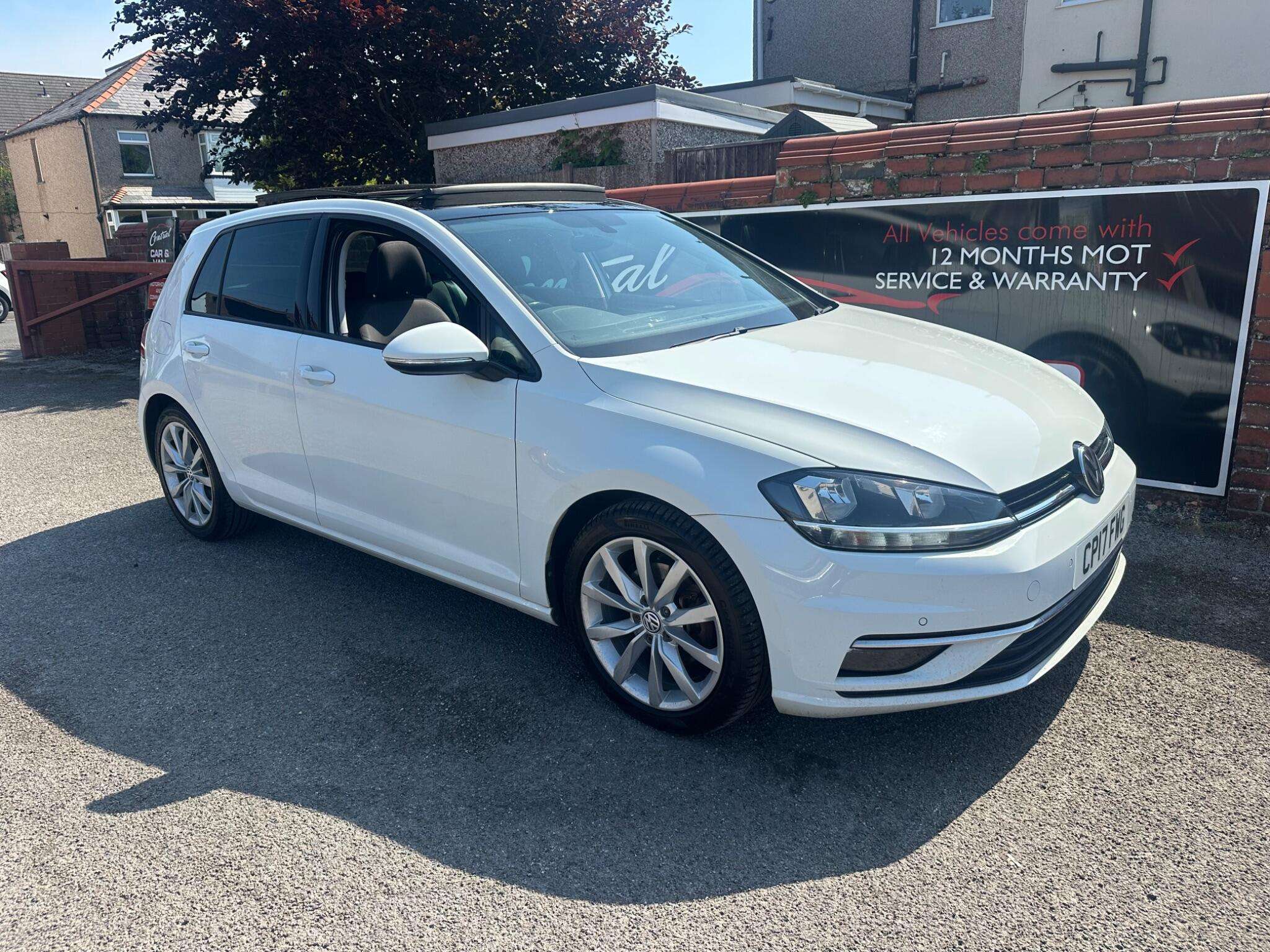 2017 VOLKSWAGEN GOLF 2017 VOLKSWAGEN GOLF