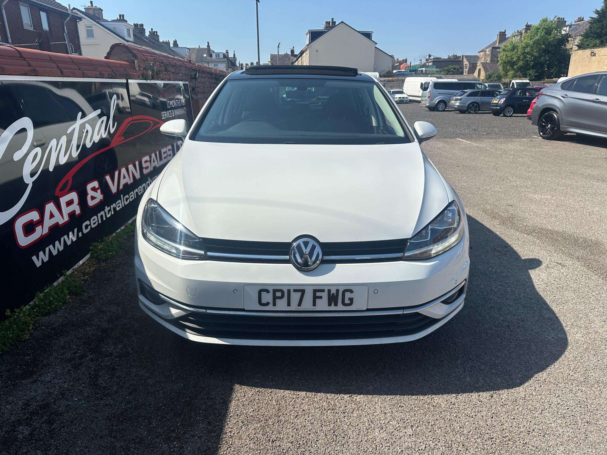 2017 VOLKSWAGEN GOLF 2017 VOLKSWAGEN GOLF