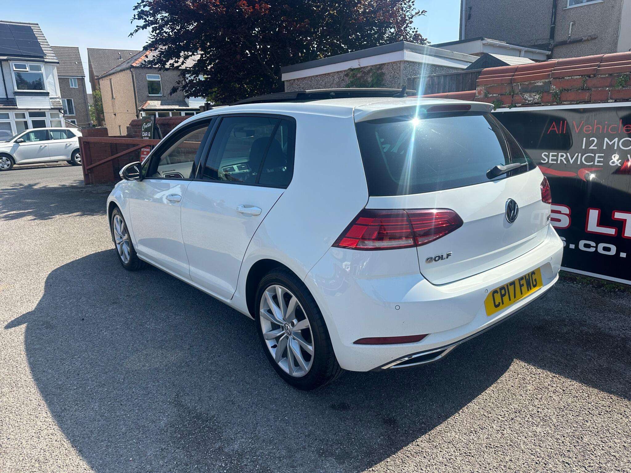 2017 VOLKSWAGEN GOLF 2017 VOLKSWAGEN GOLF