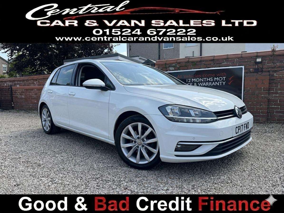 A 2017 VOLKSWAGEN GOLF 1.6 TDI BlueMotion Tech GT Euro 6 (s/s) 5dr A 2017 VOLKSWAGEN GOLF 1.6 TDI BlueMotion Tech GT Euro 6 (s/s) 5dr
