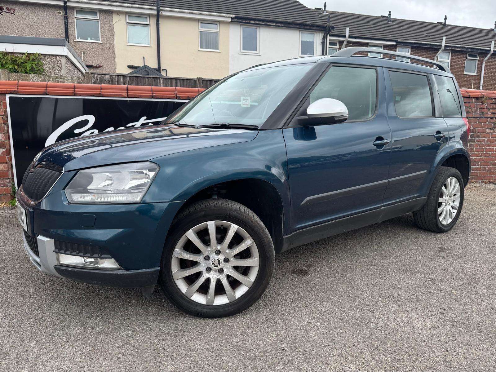 A 2014 SKODA YETI 1.2 TSI SE Outdoor 5dr Petrol Manual Euro 5 (105 ps) A 2014 SKODA YETI 1.2 TSI SE Outdoor 5dr Petrol Manual Euro 5 (105 ps)