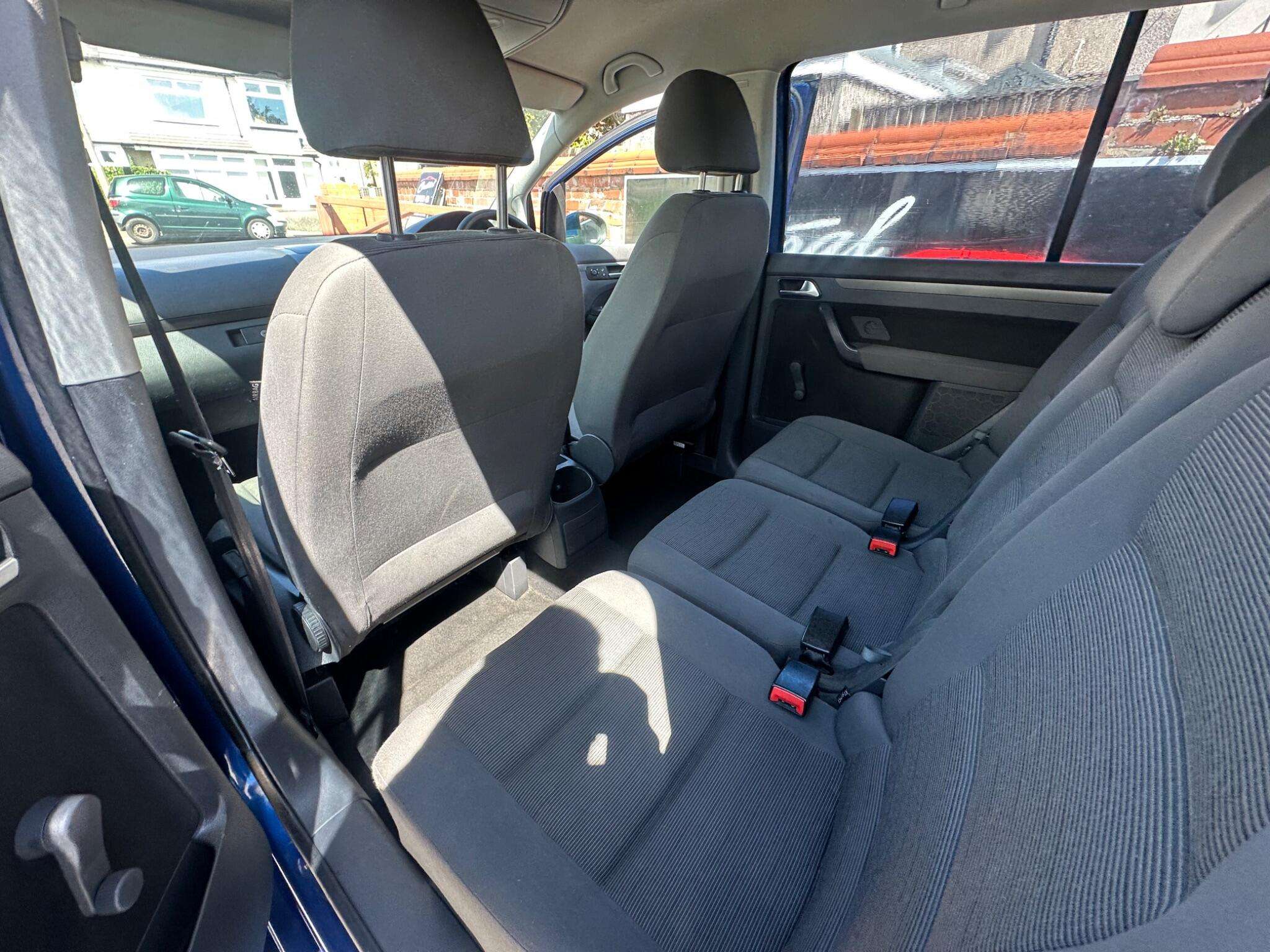 2010 VOLKSWAGEN TOURAN 2010 VOLKSWAGEN TOURAN
